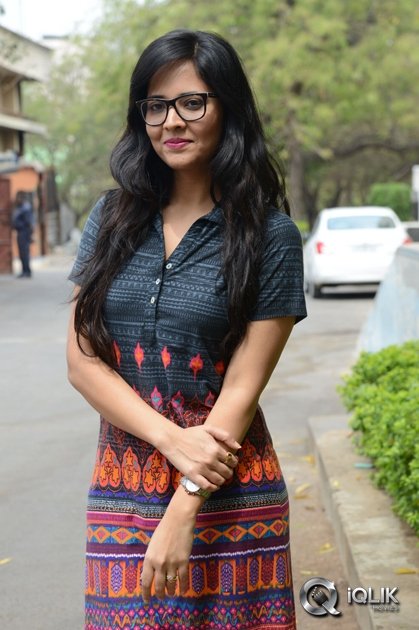 Anasuya-at-Kshanam-Movie-Thanks-Meet